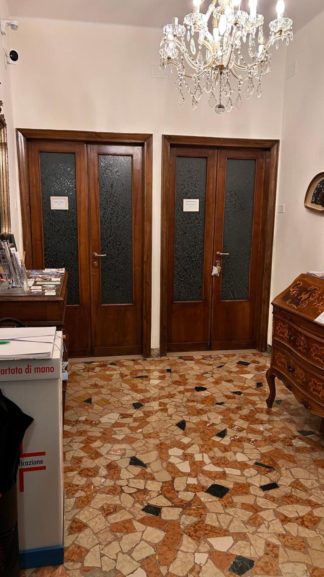 Notti Sull'Adige Hotel เวโรนา ภายนอก รูปภาพ