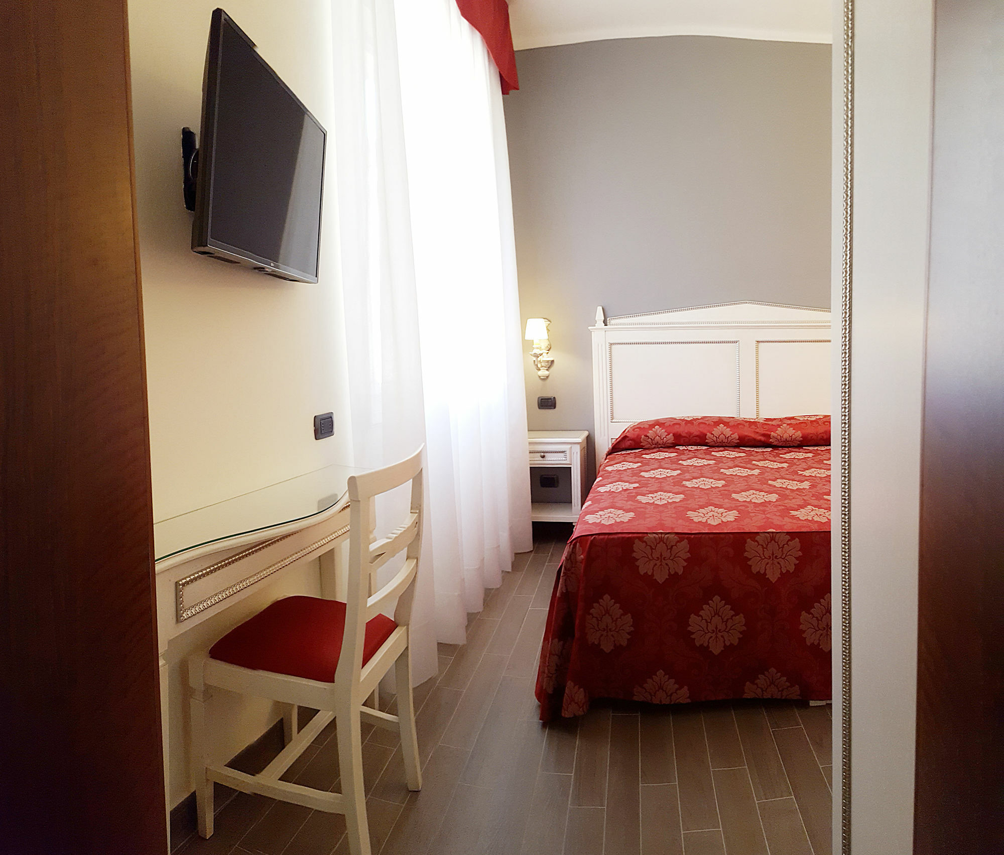 Notti Sull'Adige Hotel เวโรนา ภายนอก รูปภาพ